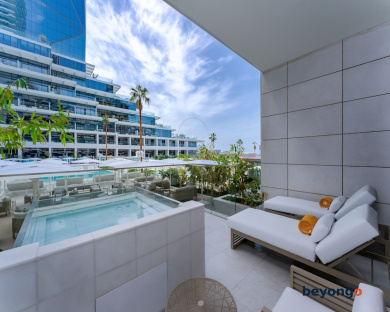 FIVE LUXE 19