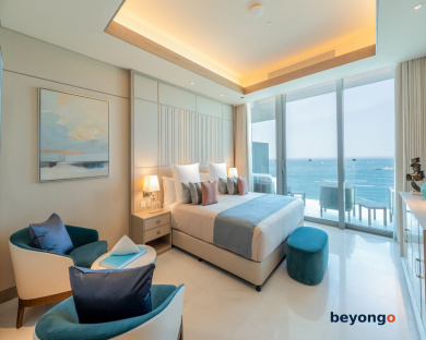 FIVE LUXE 22