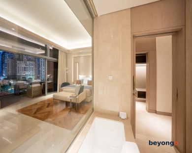 FIVE LUXE 25