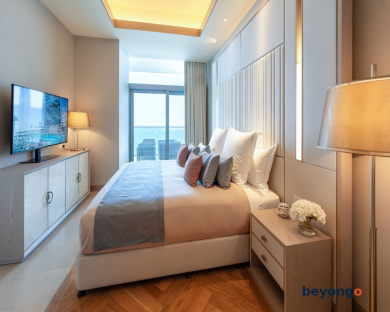 FIVE LUXE 33