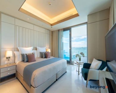 FIVE LUXE 34