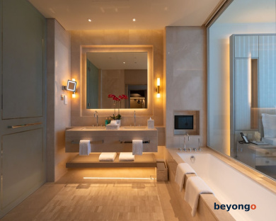 FIVE LUXE 57