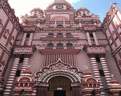 Fairway Colombo - Sri Lanka's First Hotel With Robot Technology 10