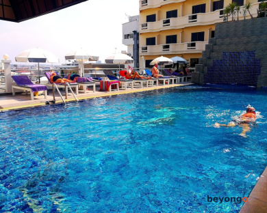 Flipper House Hotel 14