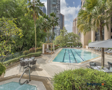 Four Seasons Hotel Singapore 8