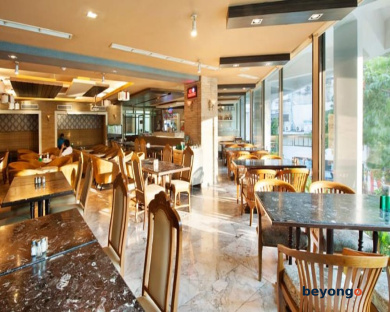 Grace Hotel 41