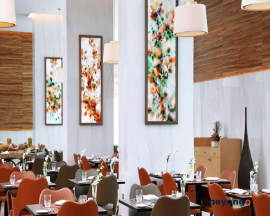 Grand Cosmopolitan Hotel 58