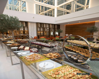 Grand Cosmopolitan Hotel 63