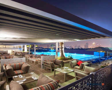 Grand Cosmopolitan Hotel 90