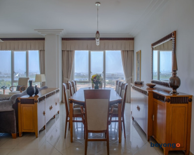 Grand Hyatt Residence 30