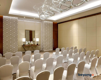 Grand Mercure Dubai City 92