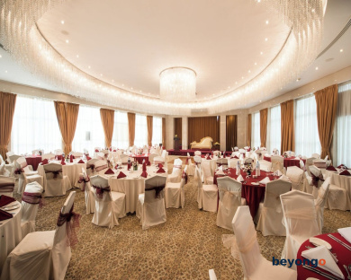 Grand Millennium Dubai 100