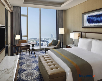 Grand Plaza Mövenpick Media City 43