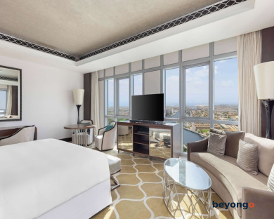 Hilton Dubai Al Habtoor City 5