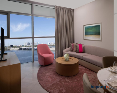 Hilton Dubai Creek Hotel and Residences 28
