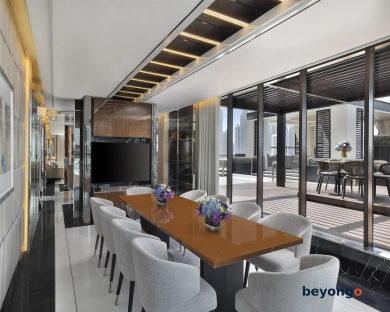 Hilton Dubai Palm Jumeirah 92