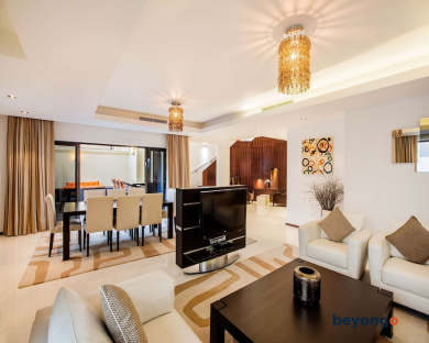 Hilton Dubai The Walk 112