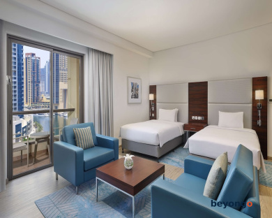 Hilton Dubai The Walk 53