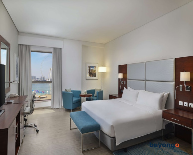 Hilton Dubai The Walk 62