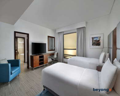 Hilton Dubai The Walk 66
