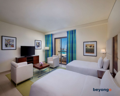 Hilton Dubai The Walk 67