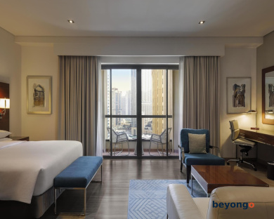 Hilton Dubai The Walk 71