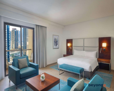 Hilton Dubai The Walk 80
