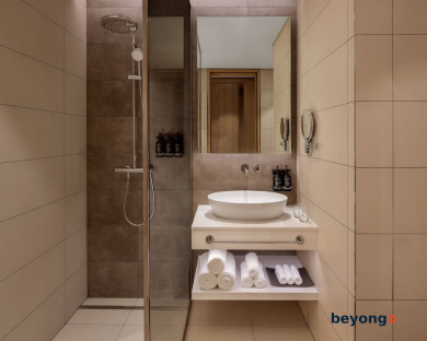 Holiday Inn Dubai Business Bay by IHG 35