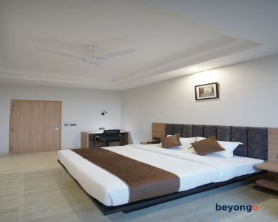 Hotel Krishna Inn 35