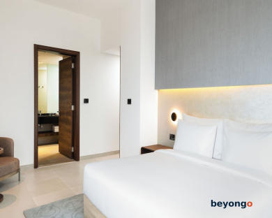 Hotel Local Dubai, Jumeirah Village Triangle, Autograph Collection 32