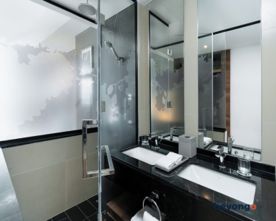Hotel Local Dubai, Jumeirah Village Triangle, Autograph Collection 55