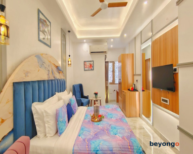 Hotel Sarang Palace 169
