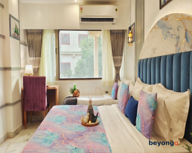 Hotel Sarang Palace 179