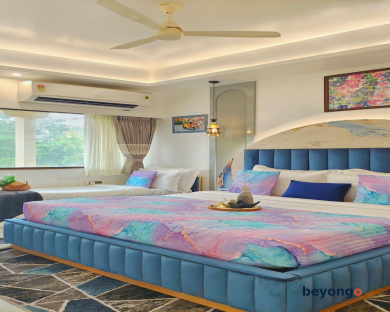 Hotel Sarang Palace 203