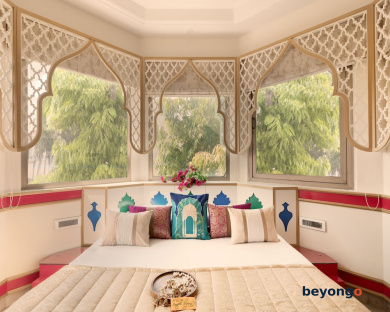Hotel Sarang Palace 220