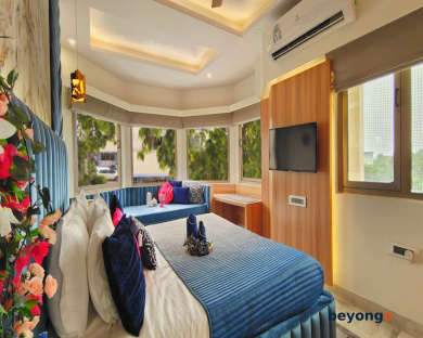 Hotel Sarang Palace 221