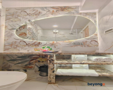 Hotel Sarang Palace 227