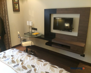 Hotel Vrisa 21