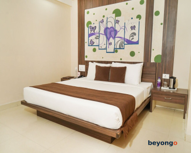 Hotel Yash Regency 16