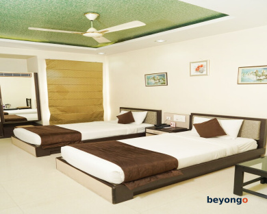 Hotel Yash Regency 20