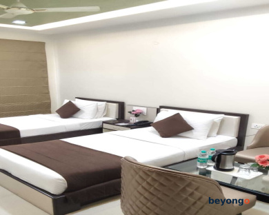 Hotel Yash Regency 32