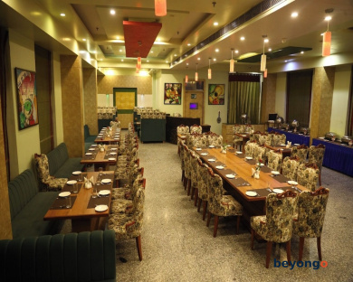 Hotel Yash Regency 37
