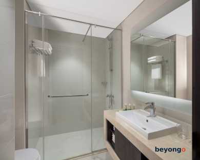 Hyatt Place Dubai Jumeirah Residences 18