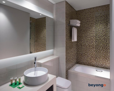 Hyatt Place Dubai Jumeirah Residences 22