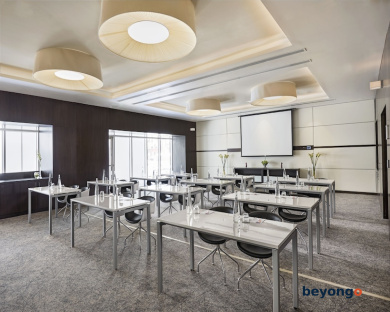 Hyatt Place Dubai Jumeirah Residences 36