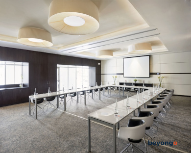 Hyatt Place Dubai Jumeirah Residences 37