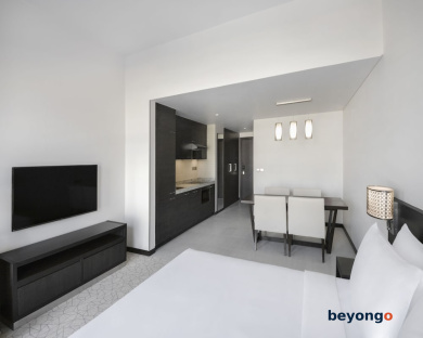 Hyatt Place Dubai Jumeirah Residences 8