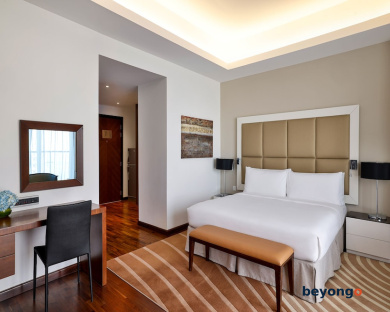 La Suite Dubai Hotel and Apartments 37