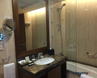 La Suite Dubai Hotel and Apartments 40