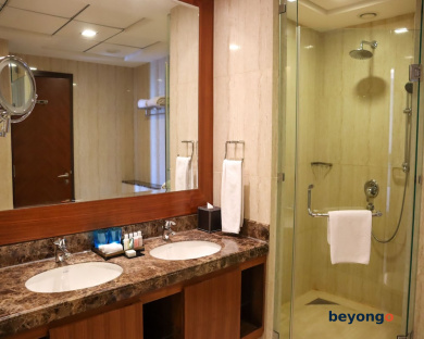 La Suite Dubai Hotel and Apartments 43